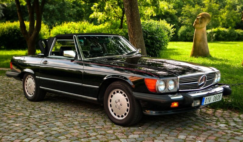 
								1986 Mercedes 560 SL plné									