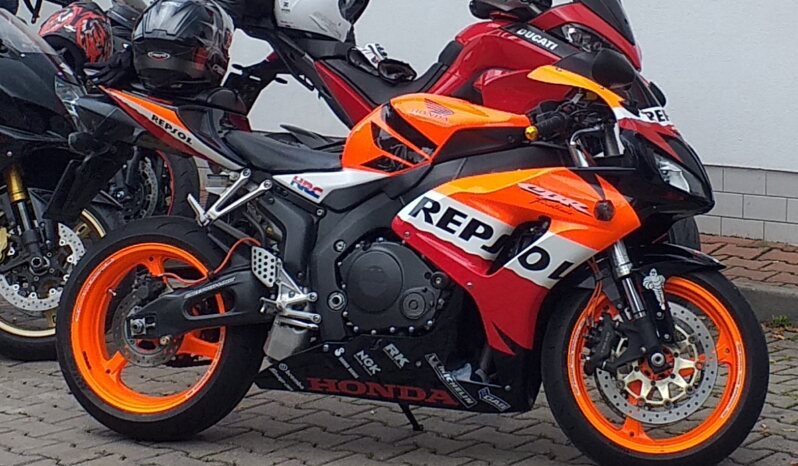 
								2007 Honda CBR 1000RR plné									