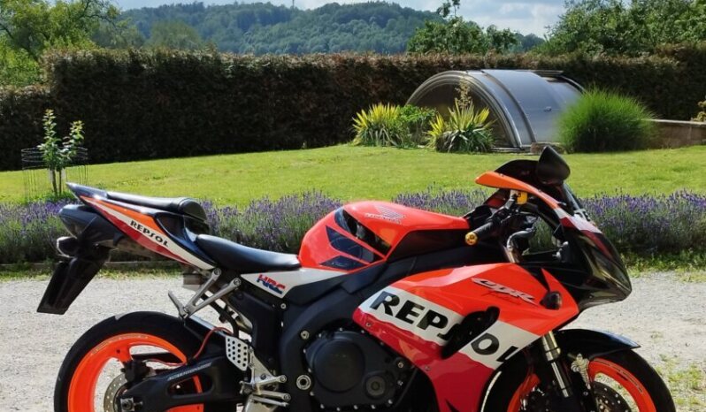 
								2007 Honda CBR 1000RR plné									