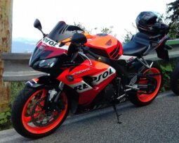 
										2007 Honda CBR 1000RR plné									