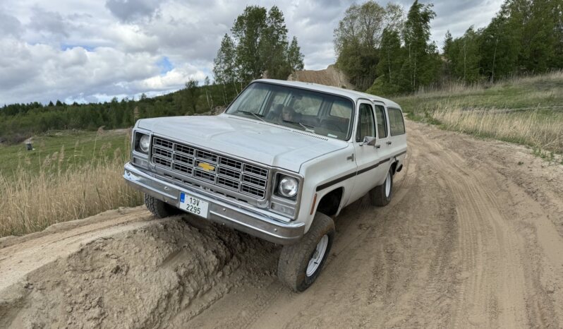 
								1980 Chevrolet Suburban plné									