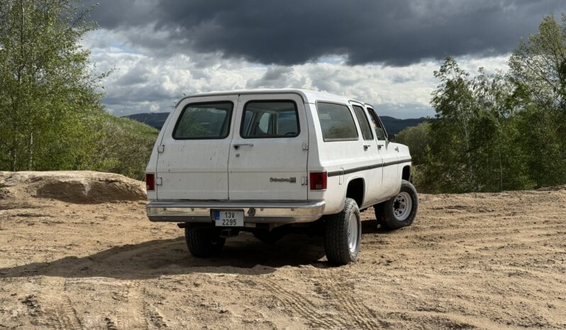 
								1980 Chevrolet Suburban plné									