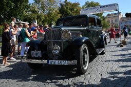 
										1932 Nash 1060 plné									