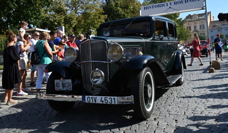 
								1932 Nash 1060 plné									