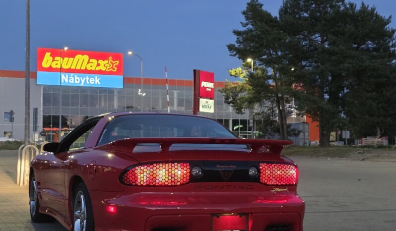 
								2001 Pontiac Firebird TransAm plné									