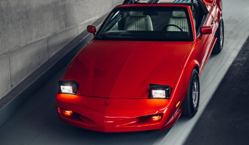 
								1992 Pontiac Firebird plné									