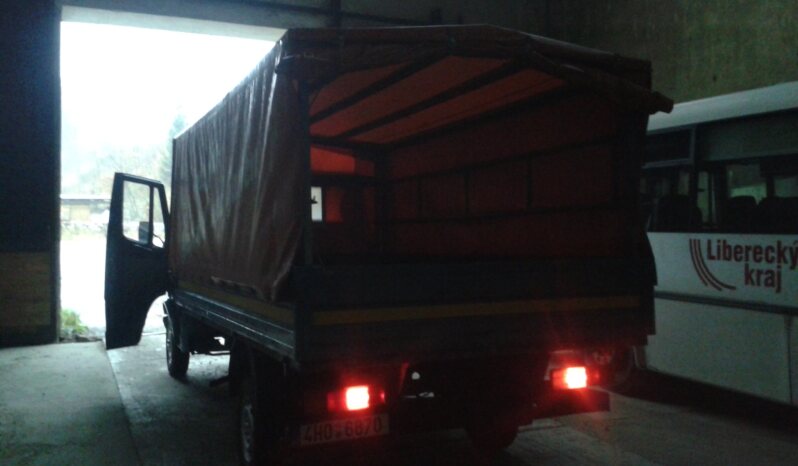 
								1994 Mercedes-Benz 208 D plné									