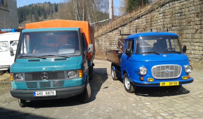 
								1972 Barkas-IFA B-1000 Valník plné									