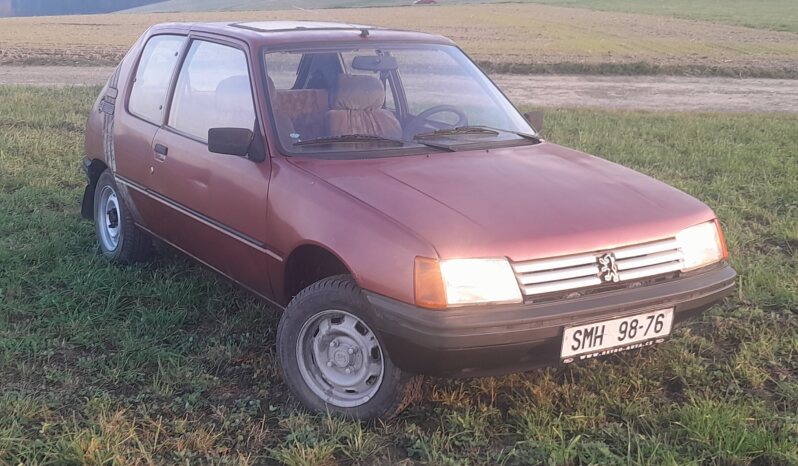 
								1986 Peugeot 205 D plné									