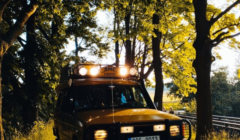 
								1991 LandRover Discovery Camel Trophy plné									