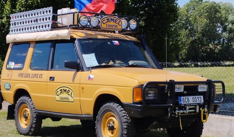 
								1991 LandRover Discovery Camel Trophy plné									