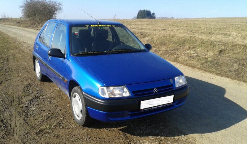 
								1996 Citroen Saxo plné									