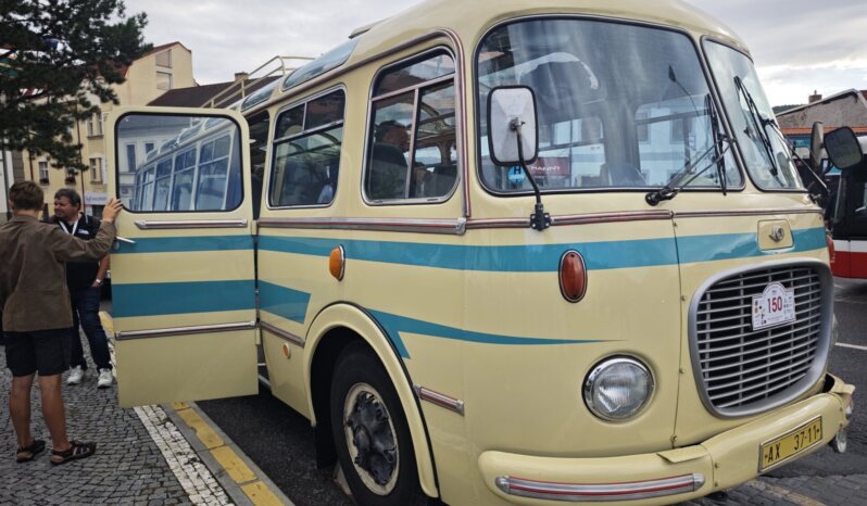 
								1971 Škoda 706 RTO LUX plné									