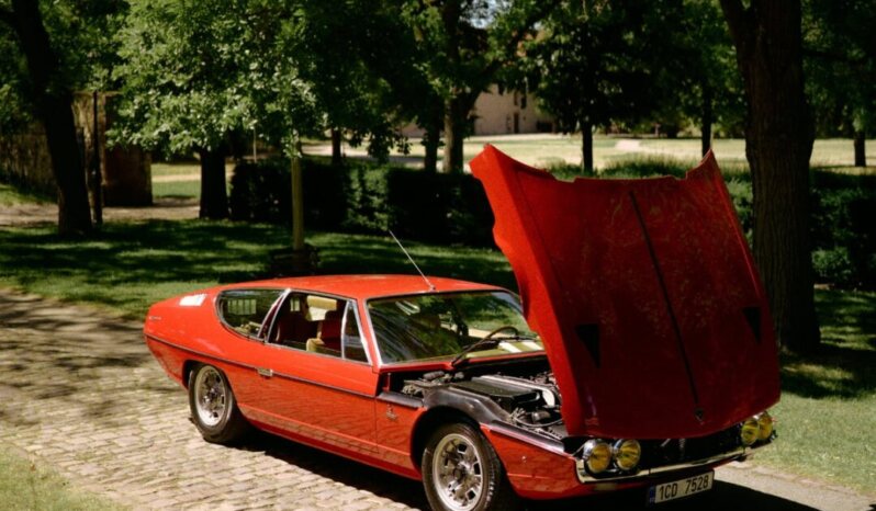 
								1969 Lamborghini Espada plné									