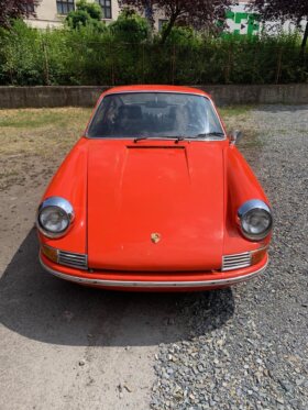 Porsche 911 model 1968 SWB