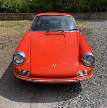 Porsche 911 model 1968 SWB