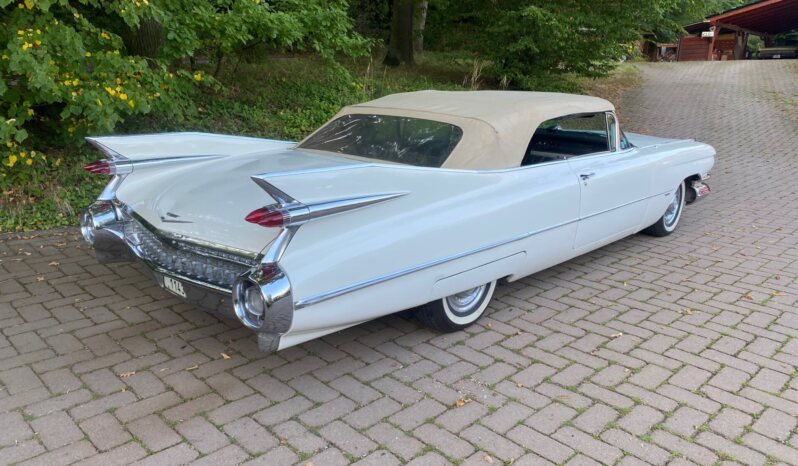 
								Cadillac serie 62 rok 1959 plné									