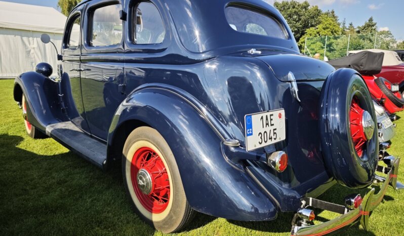 
								1935 Ford V8 plné									