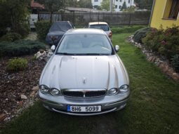 
										2001 Jaguar X-Type plné									