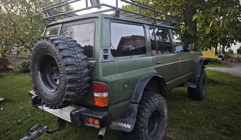 
								1992 Nisan Patrol GR Y60 plné									
