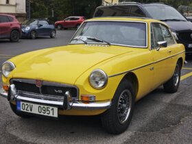 1974 MG B GT