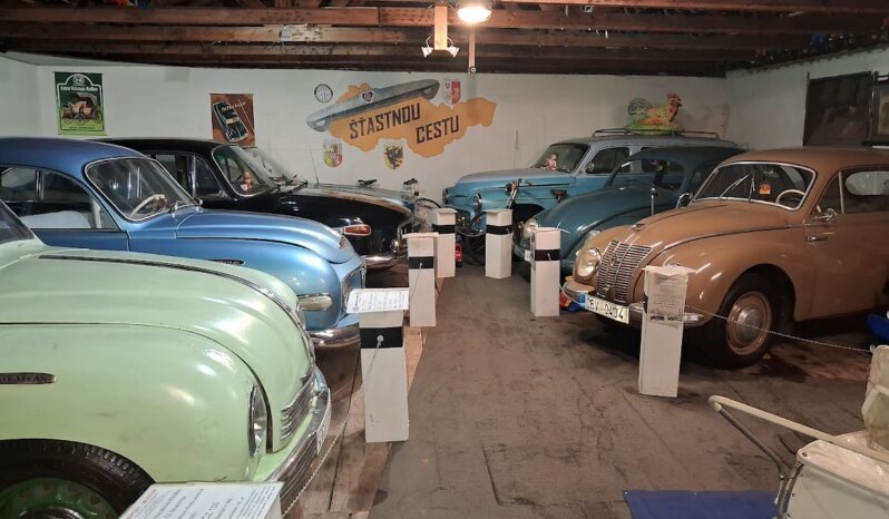 
								Depozit TATRA Muzeum (Veterán – Tatra – Klub) plné									