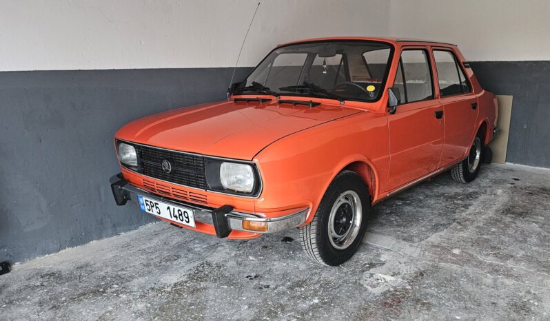 
								1983 Škoda 105 + kempík plné									