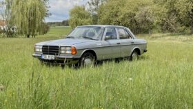 1984 Mercedes-Benz W123 240D
