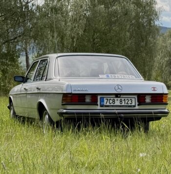 1984 Mercedes-Benz W123 240D